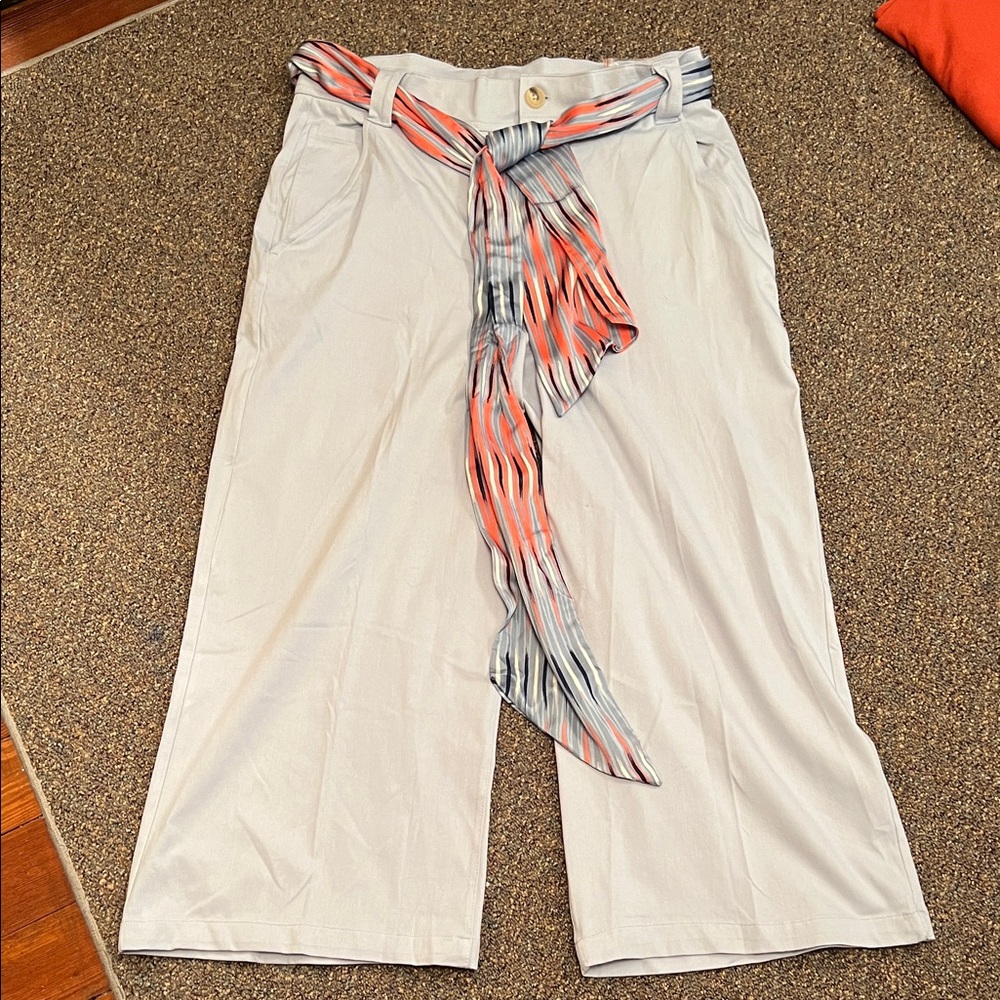DG2 by Diane Gilman White Wide Leg  Cropped Pants with Striped Belt
